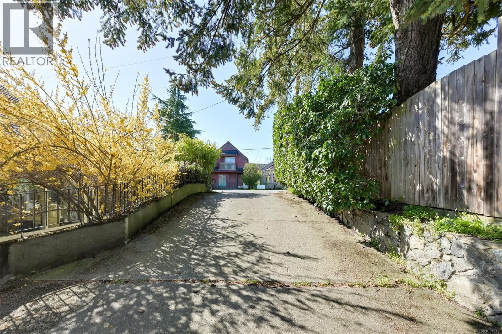 1294 DENMAN STREET Image 57