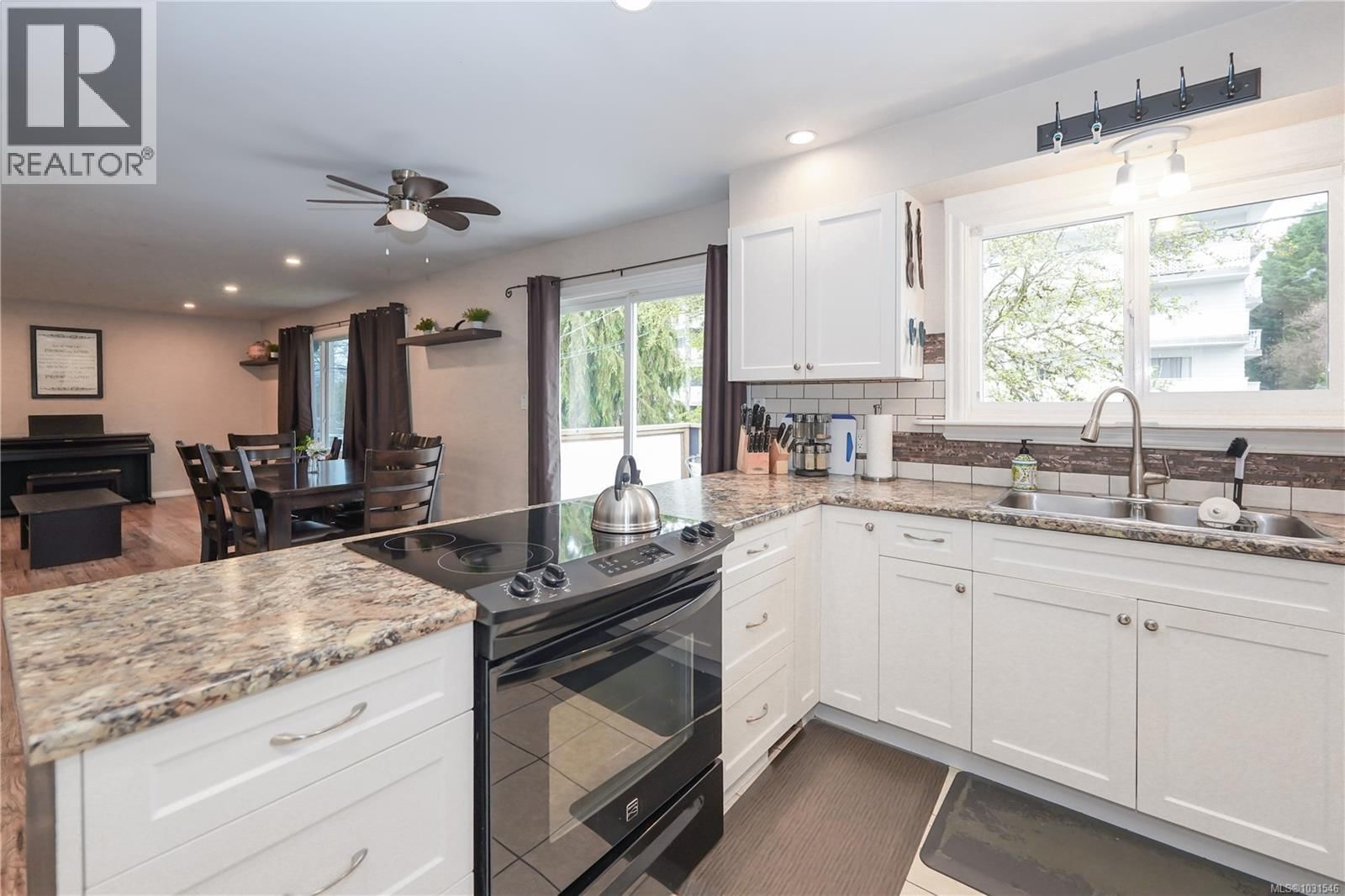 3421 AUCHINACHIE ROAD Image 19