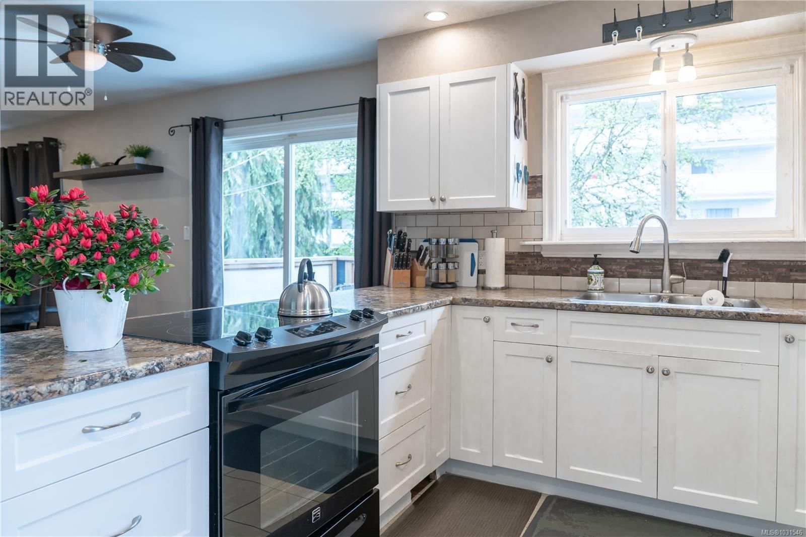 3421 AUCHINACHIE ROAD Image 20