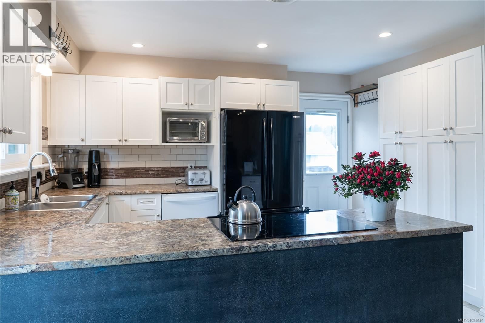 3421 AUCHINACHIE ROAD Image 21