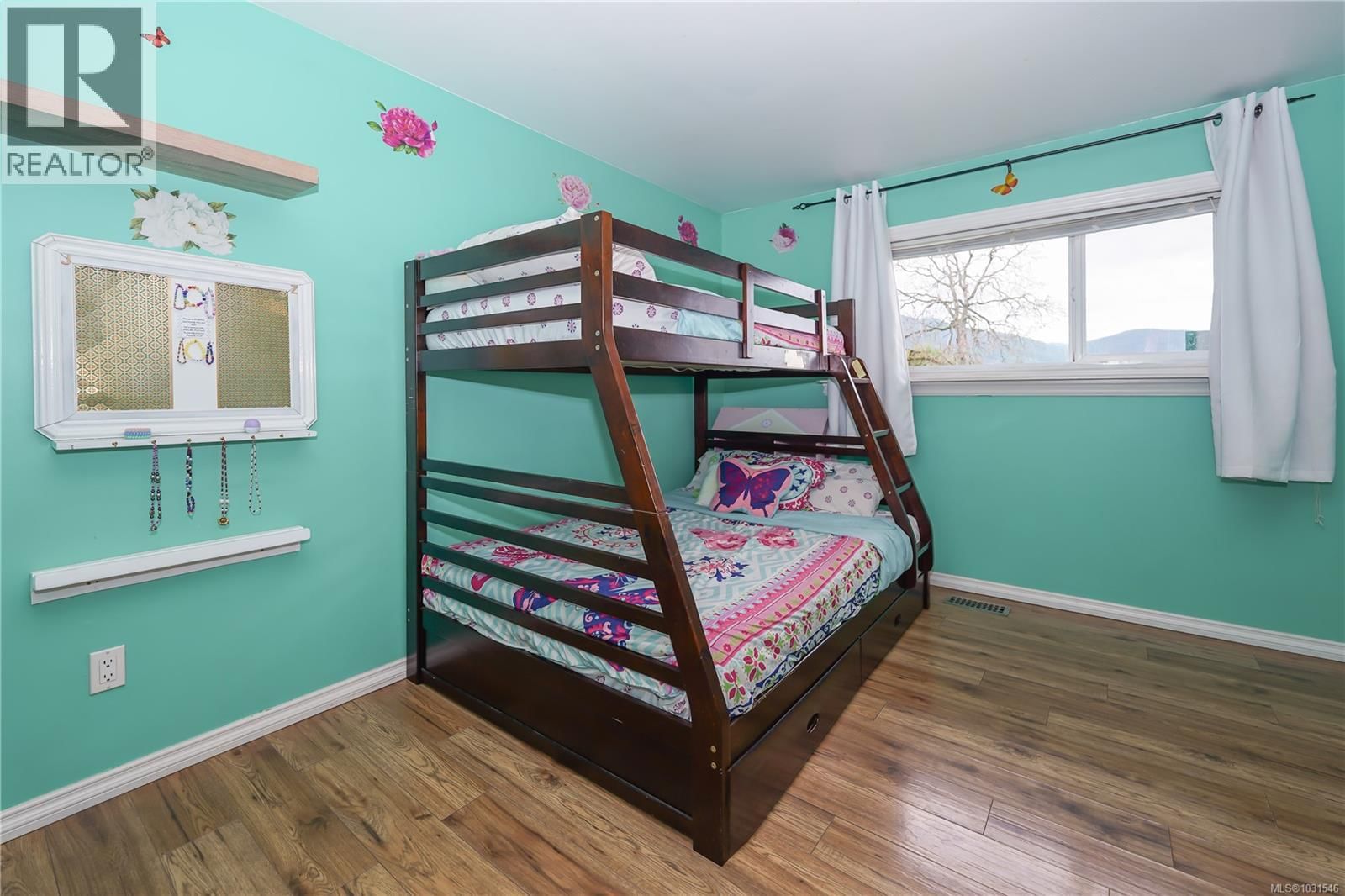 3421 AUCHINACHIE ROAD Image 32