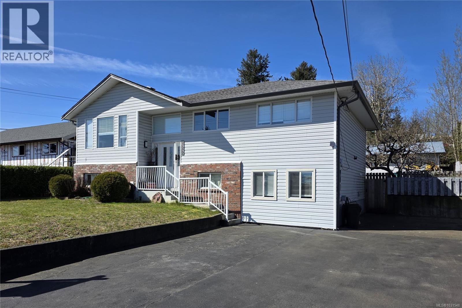 222 Thulin Street