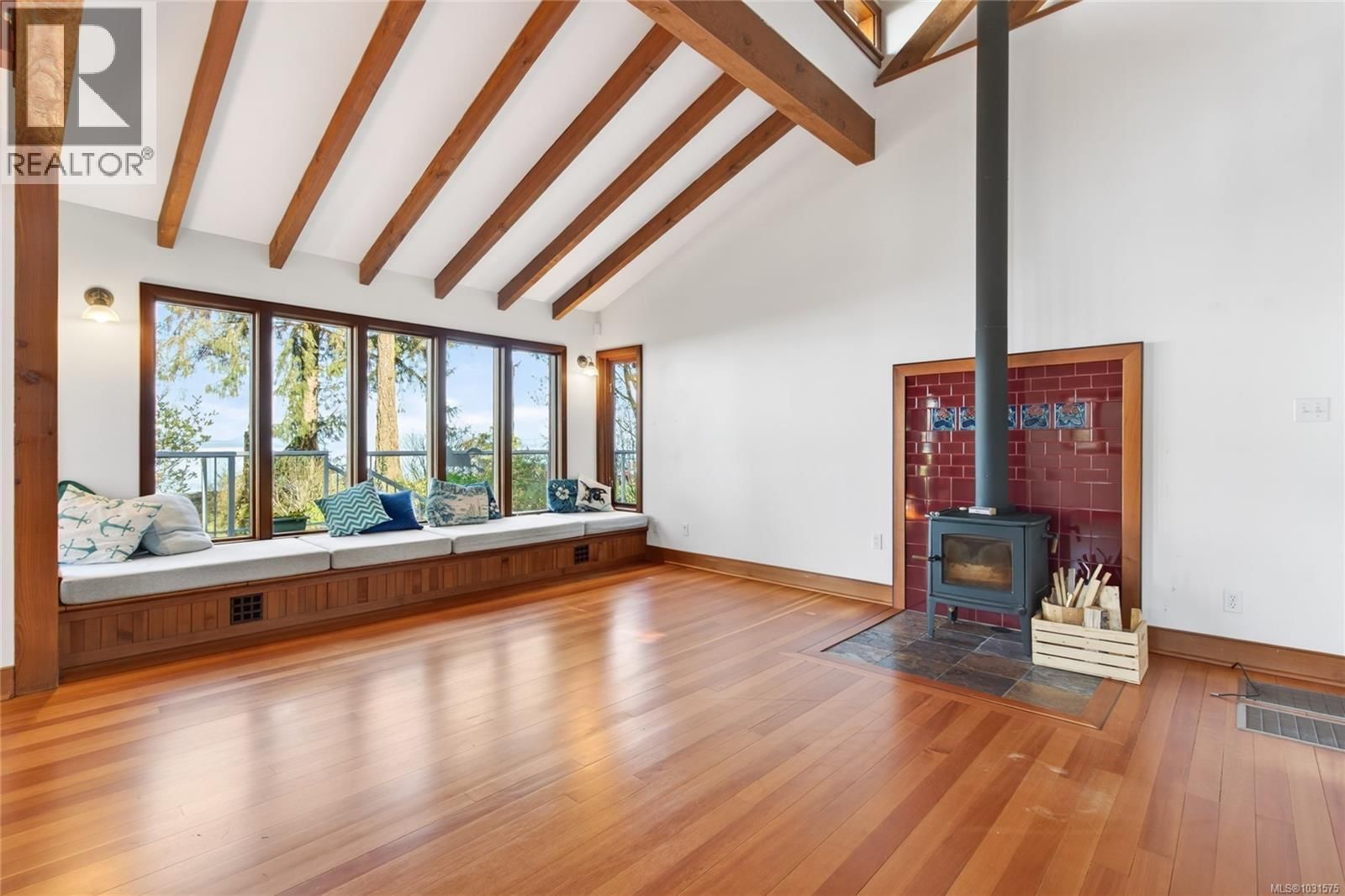 4394 LANGTON ROAD Image 8