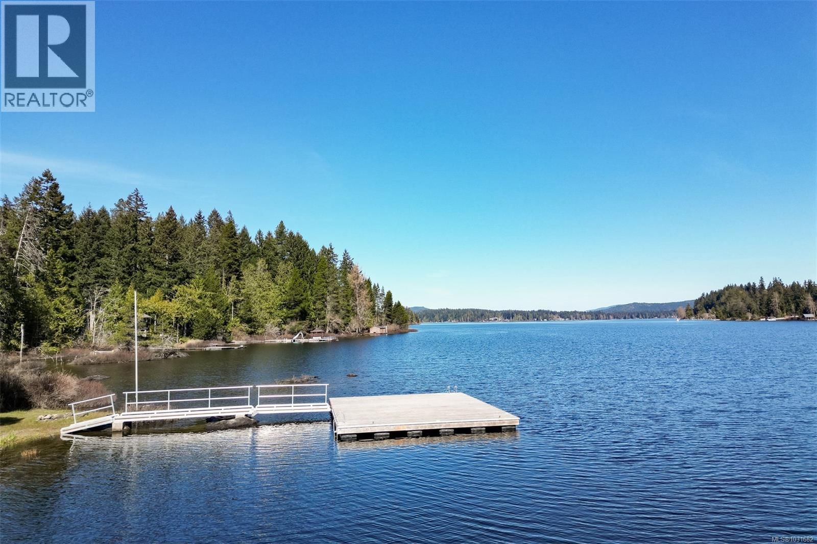 2037 IDA AVENUE Image 36