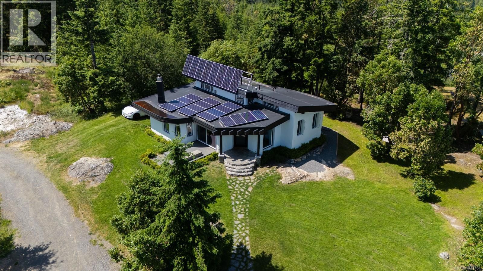 5876 Stoltze Road property photo