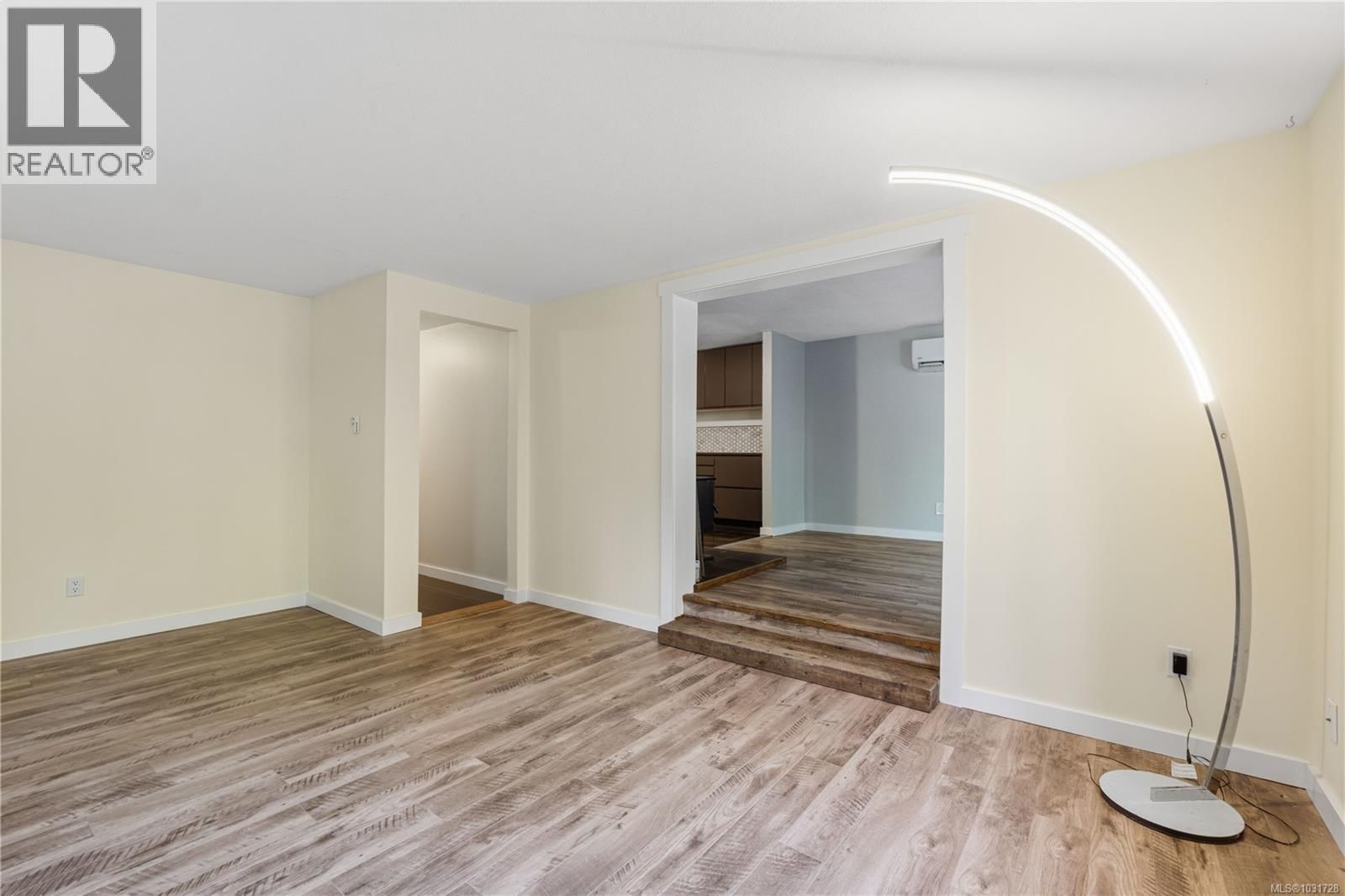 1007 FABRICK DRIVE Image 6