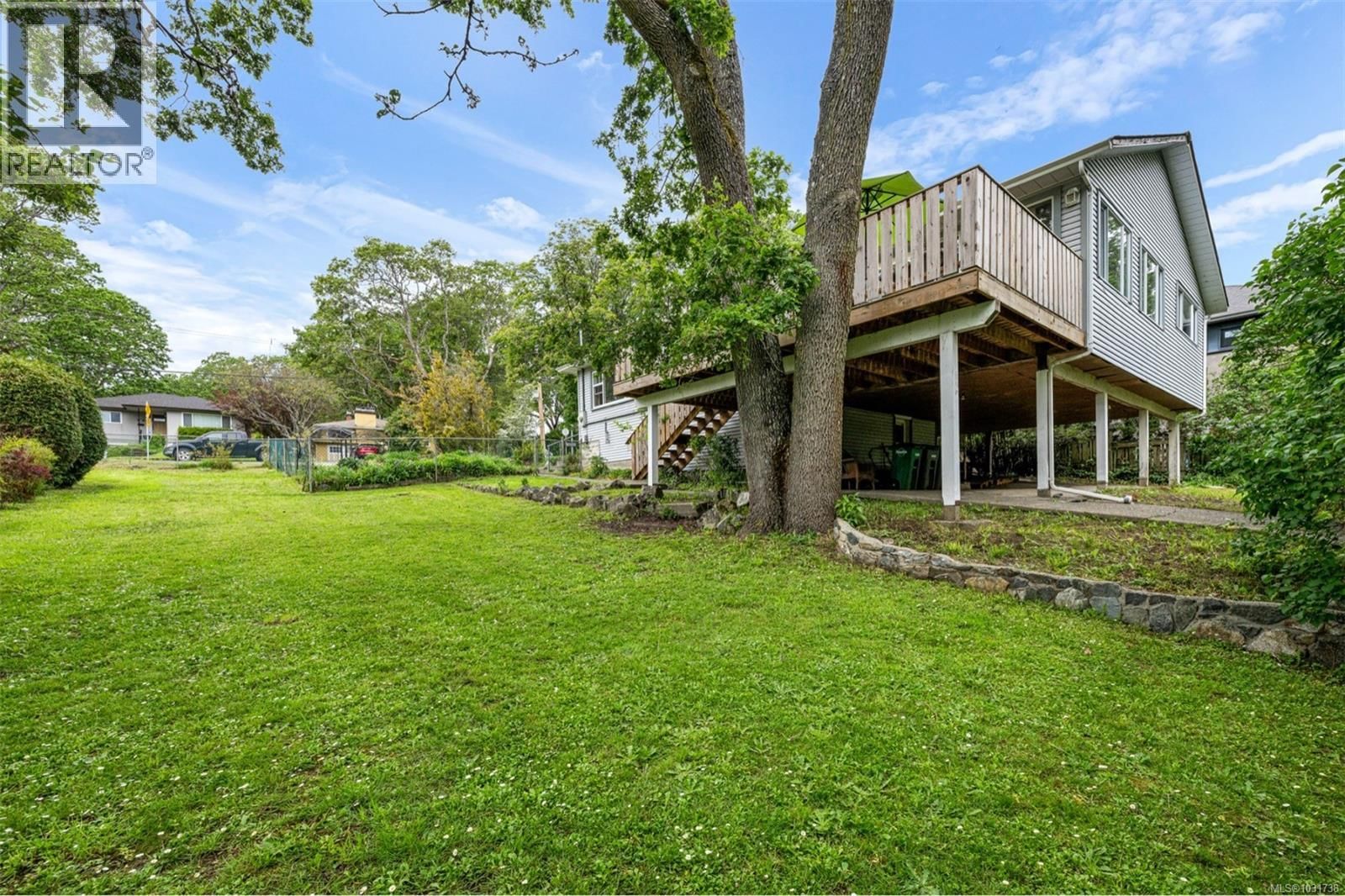 3517 Doncaster Drive property photo