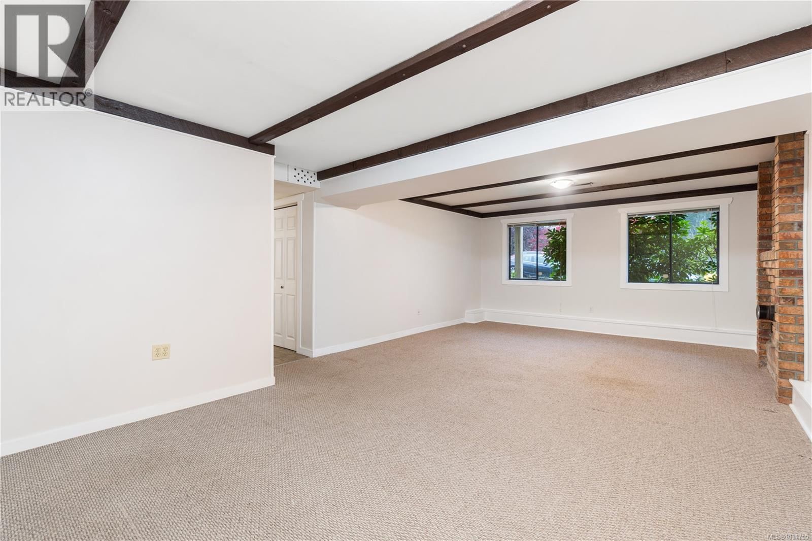 3801 MORRIS PLACE Image 24