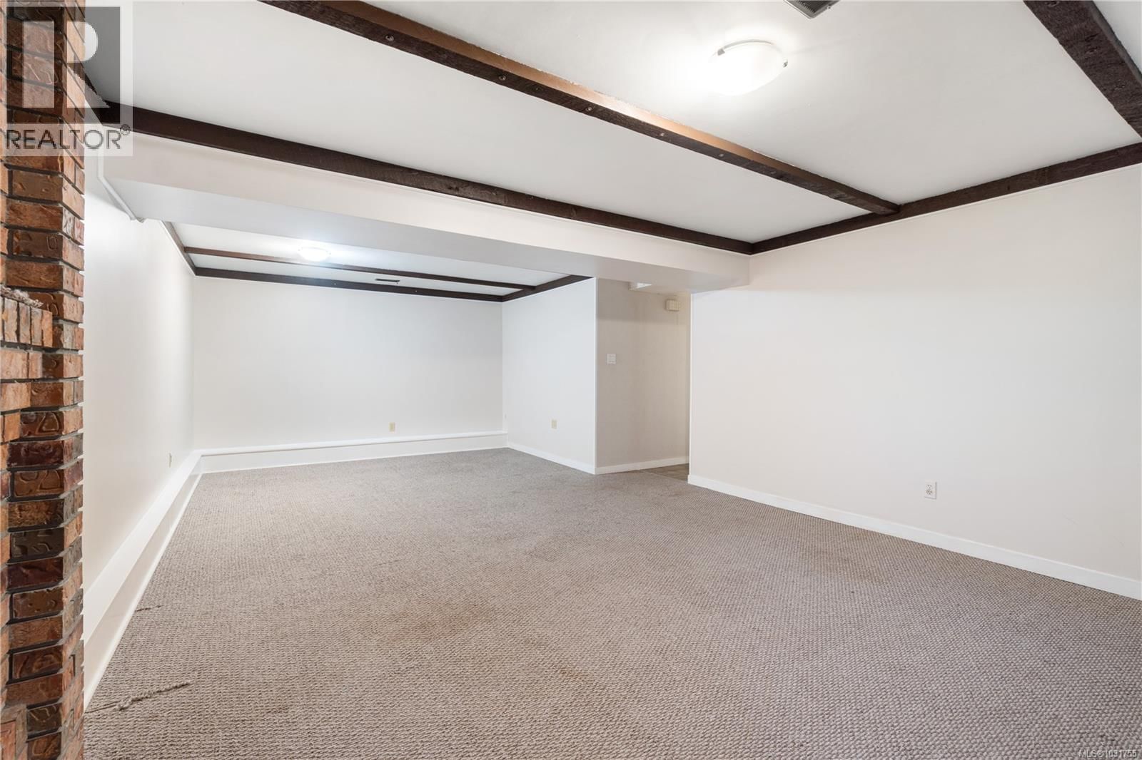 3801 MORRIS PLACE Image 25