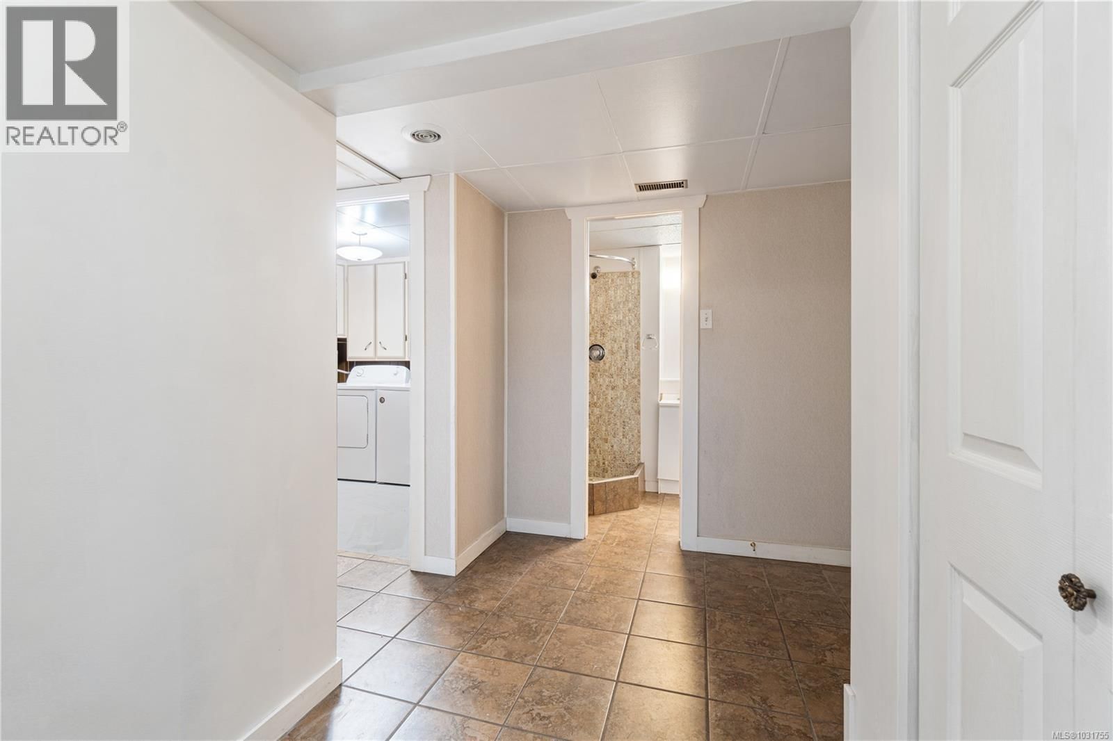 3801 MORRIS PLACE Image 28