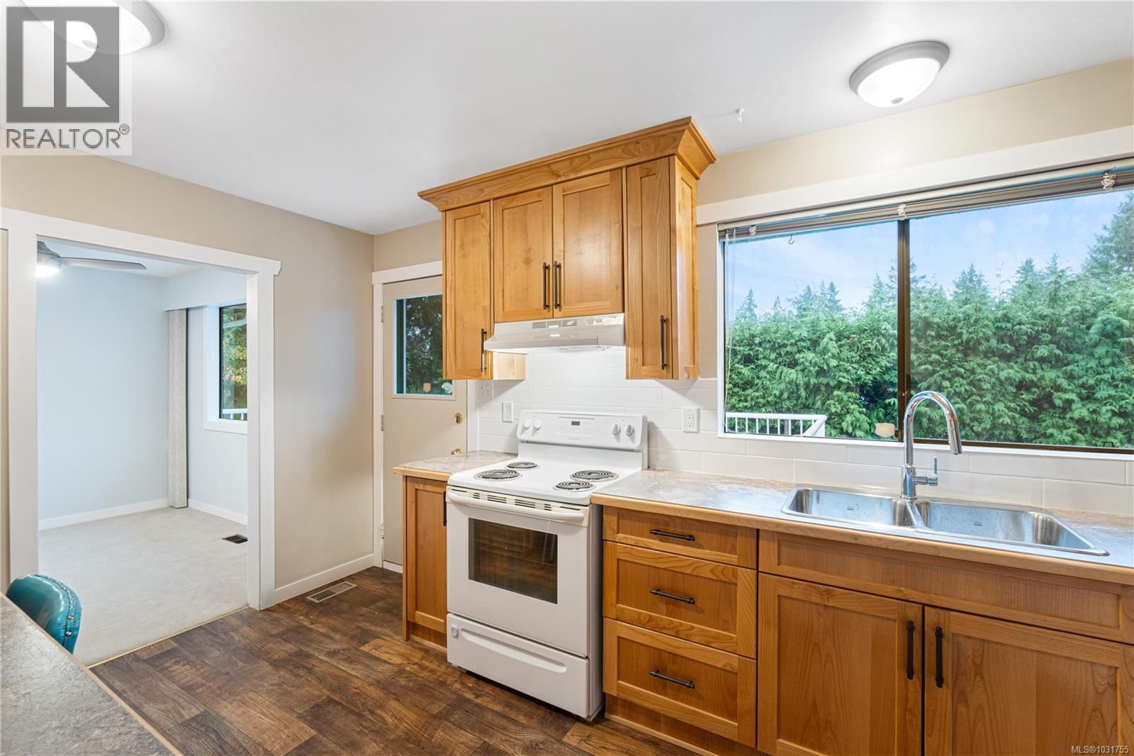 3801 MORRIS PLACE Image 32