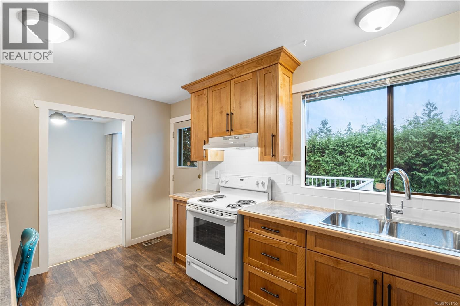 3801 MORRIS PLACE Image 35