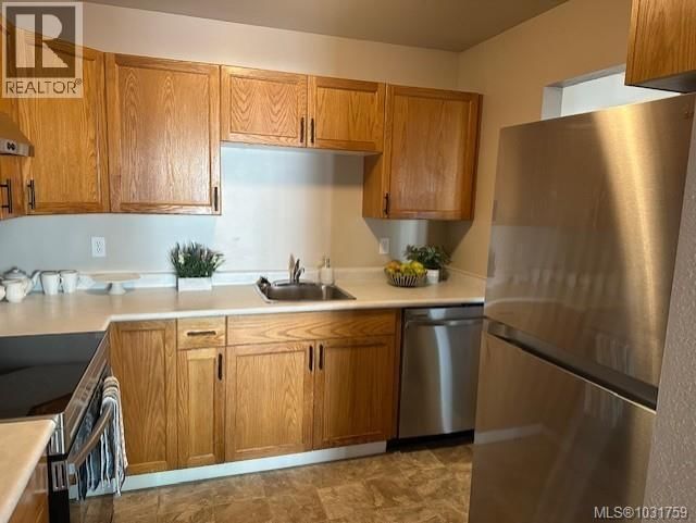 61 211 Madill Road property photo