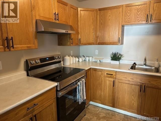 61 211 Madill Road property photo
