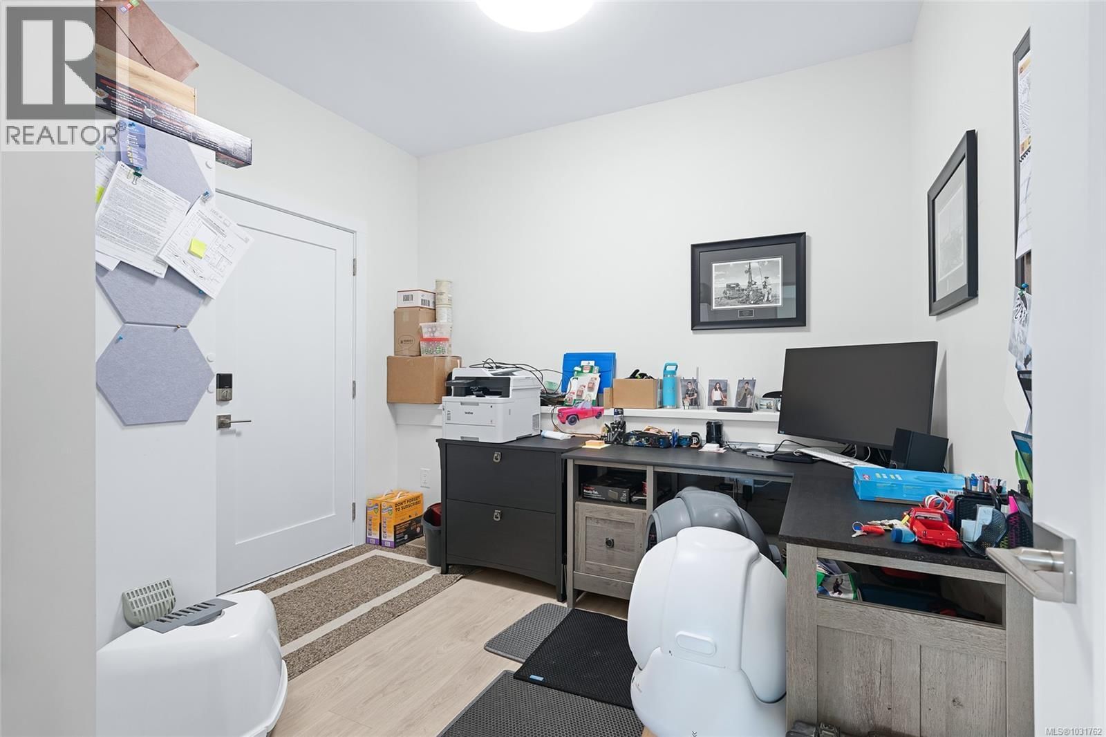 102 LINMARK WAY Image 15