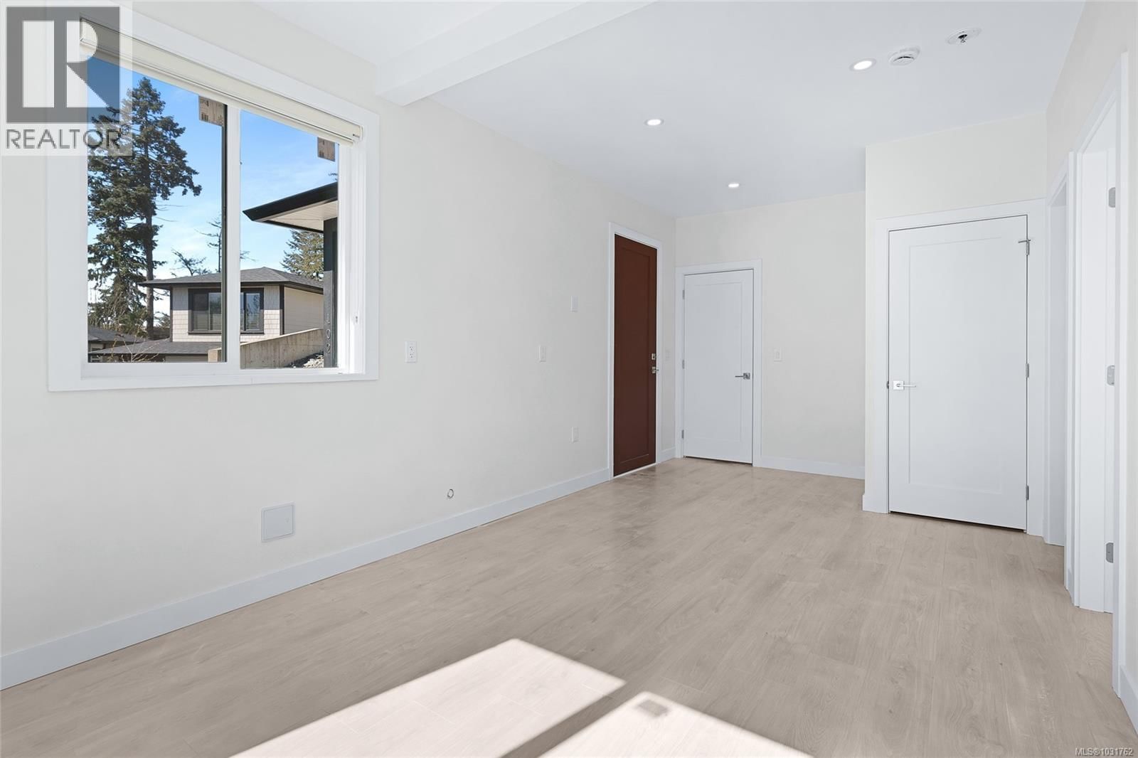 102 LINMARK WAY Image 6