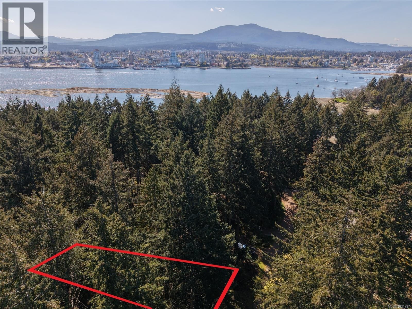 11 Pirate Place, Protection Island, British Columbia V9R 6R1