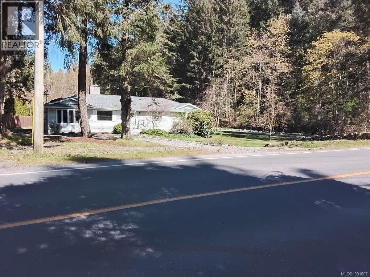 4759 Yellow Point Road property photo