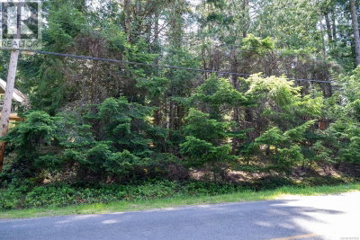 4849 Pirates Road | Pender Island British Columbia | Slide Image Two