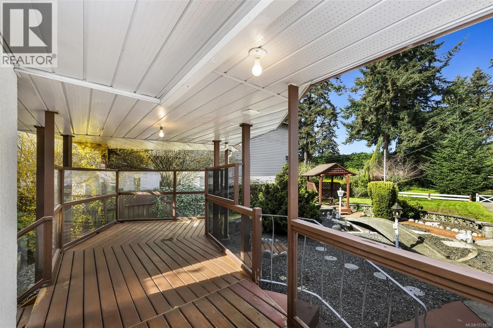 3006 Pickford Road property photo