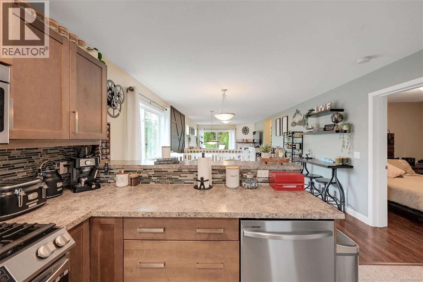 1116 FITZGERALD ROAD Image 23