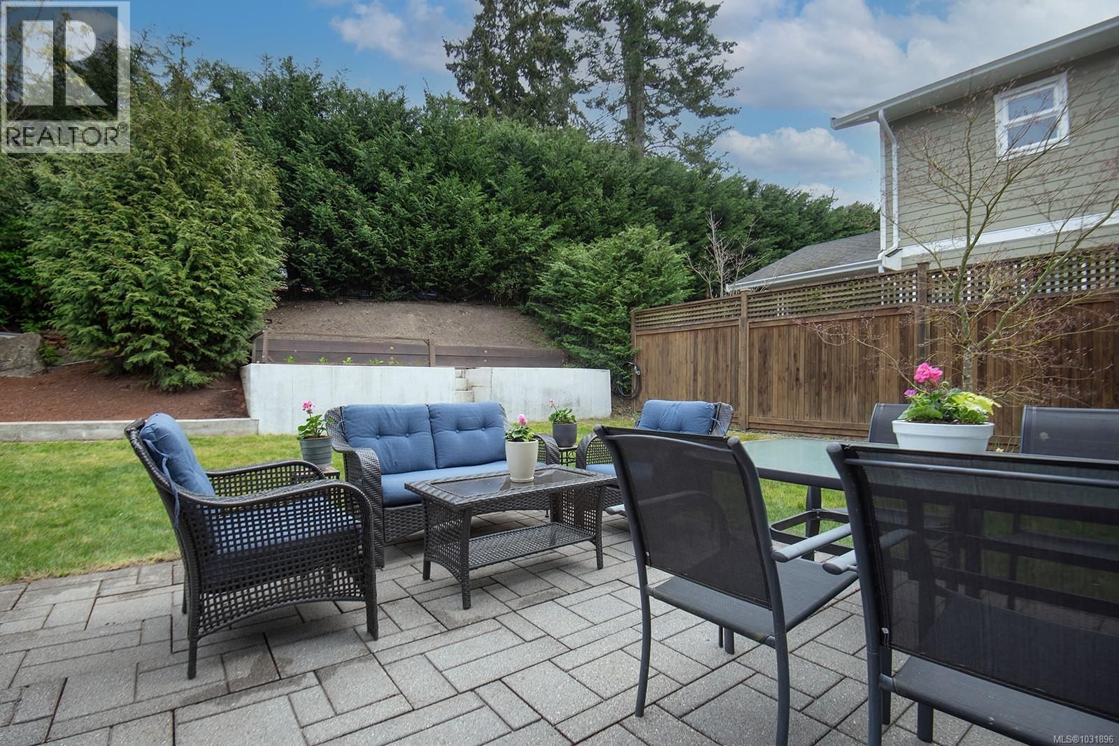 4665 MALLARD WAY Image 32