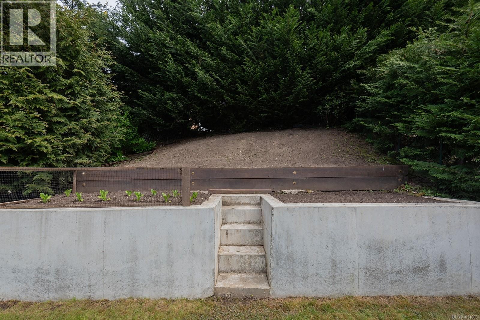 4665 MALLARD WAY Image 44