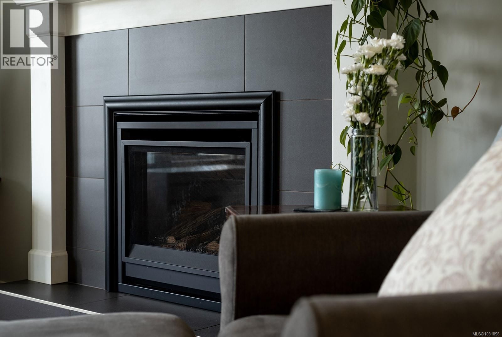 4665 MALLARD WAY Image 5