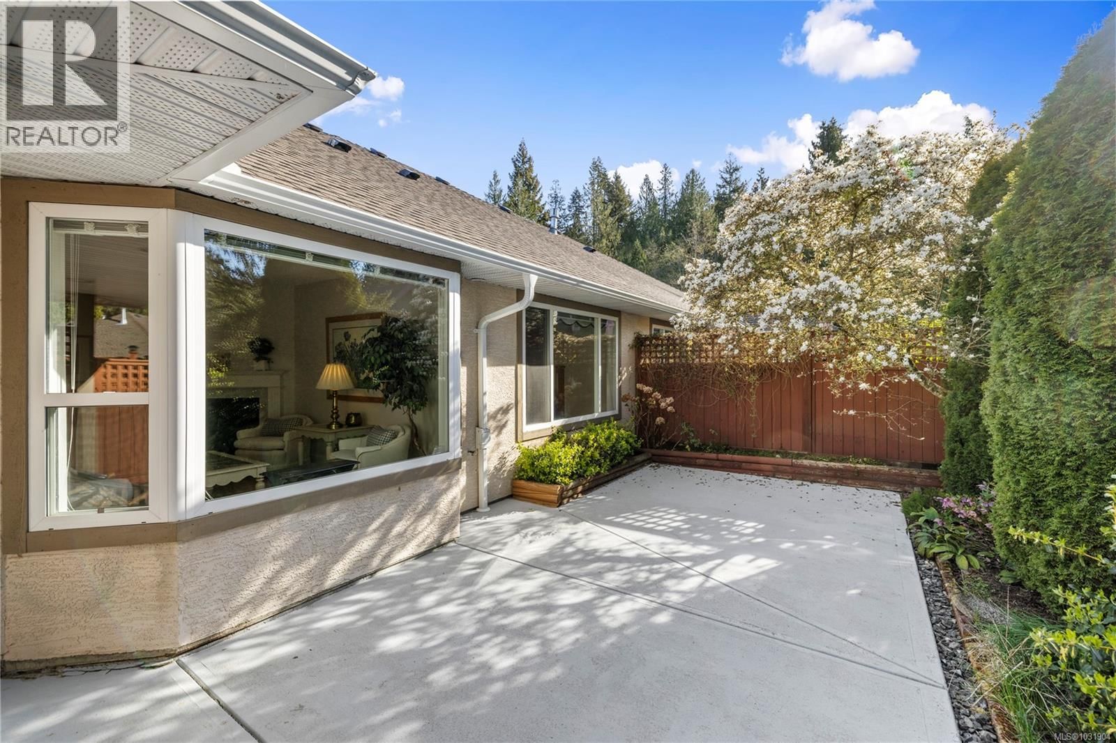 18 - 850 ARBUTUS STREET Image 12