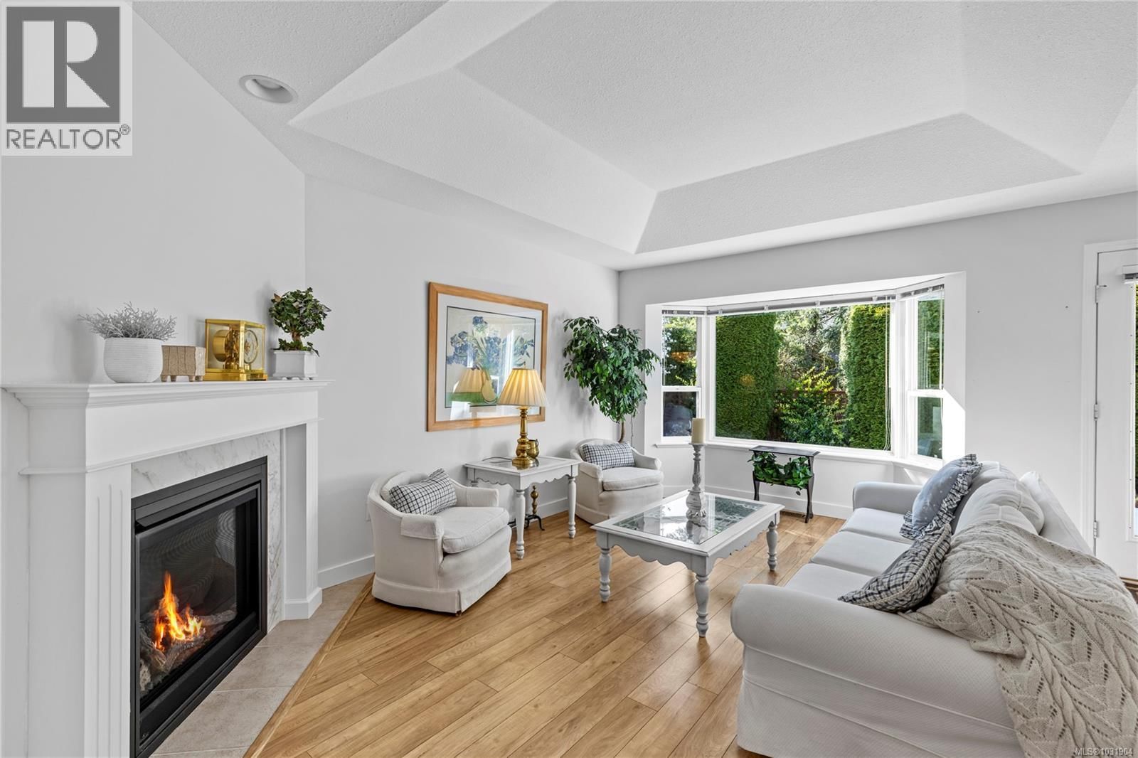 18 - 850 ARBUTUS STREET Image 3