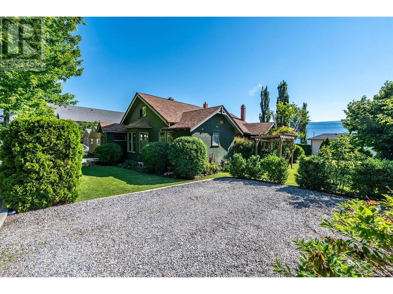 12609 Lakeshore Drive S, Summerland, British Columbia (MLS 10319168)