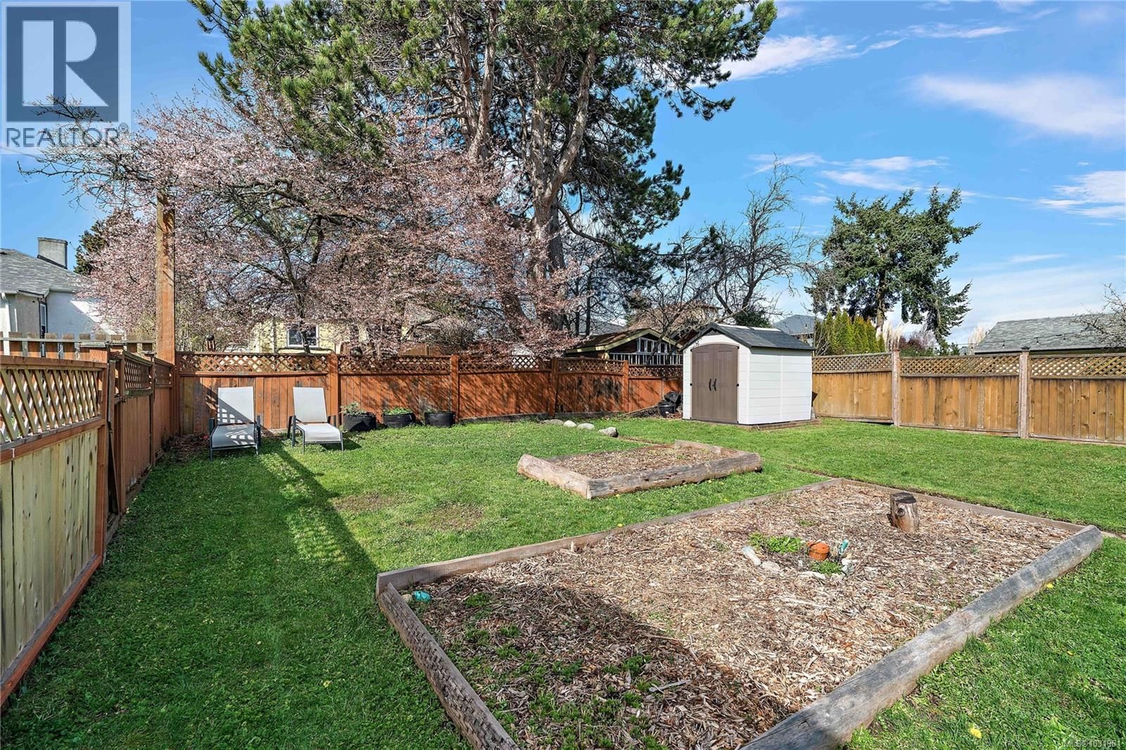 3166 EARL GREY STREET Image 26