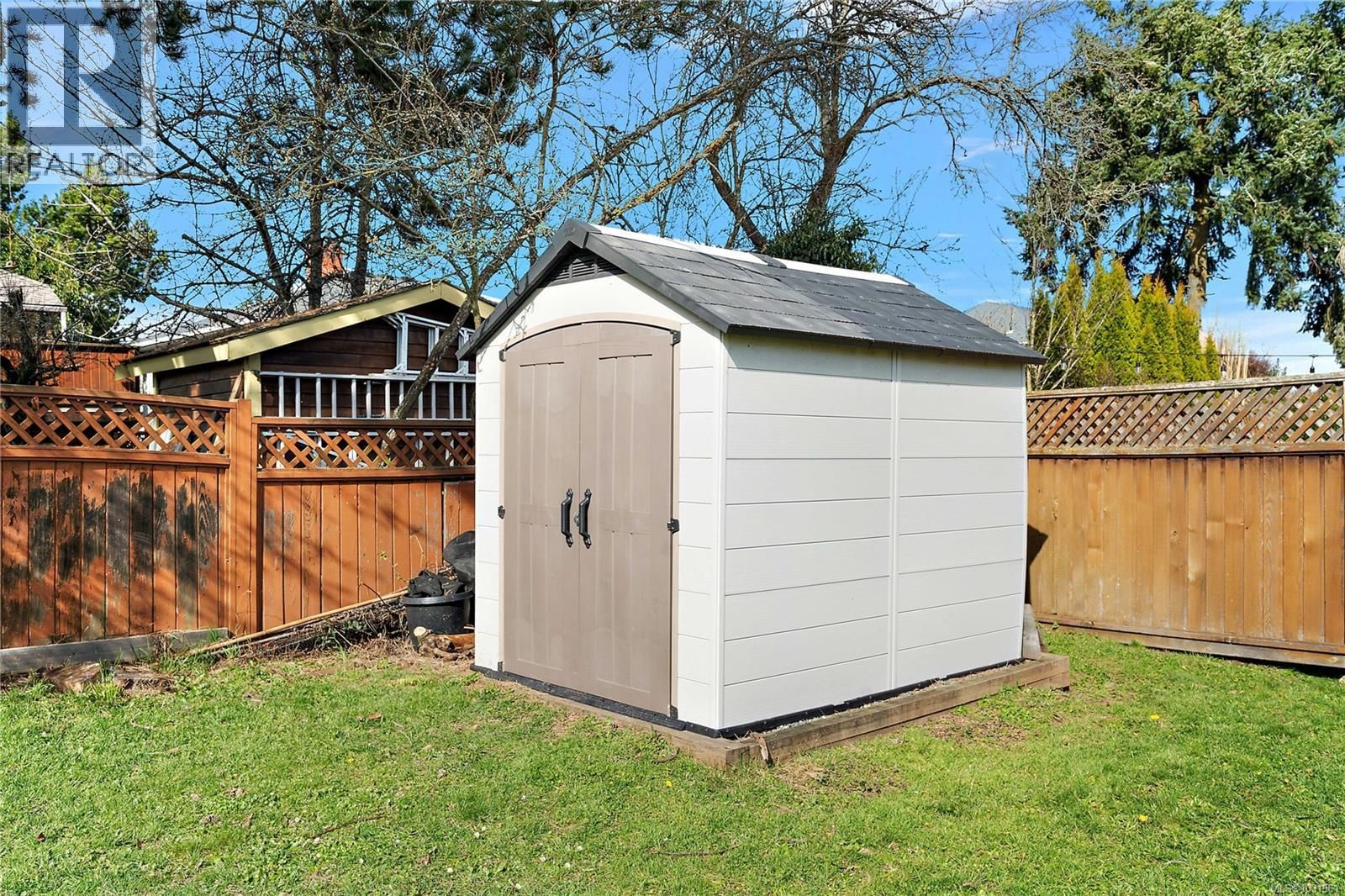 3166 EARL GREY STREET Image 29