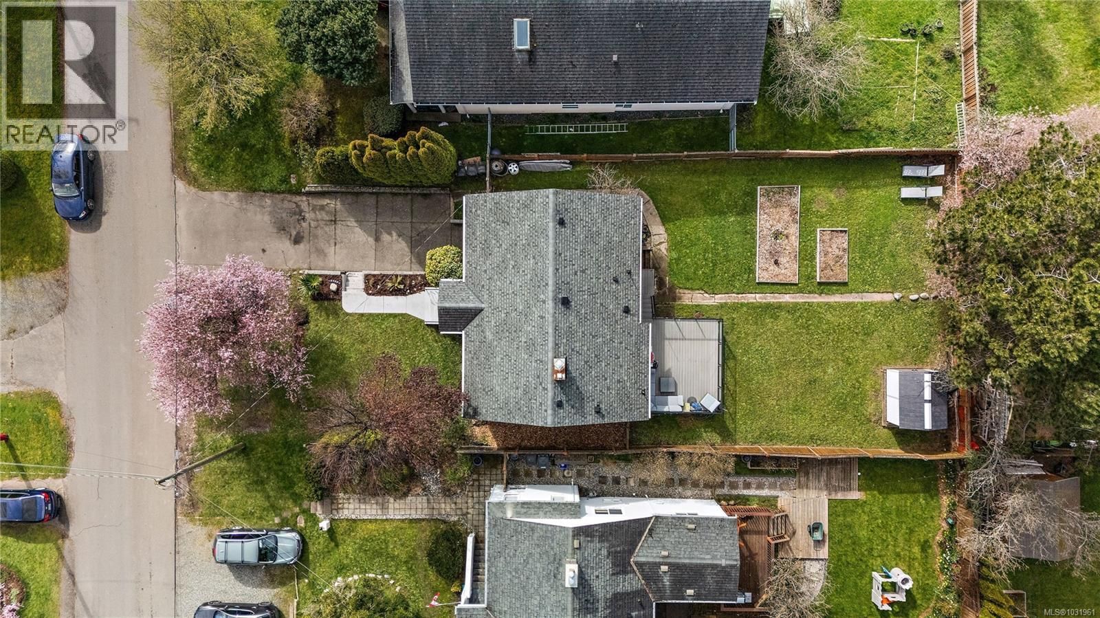 3166 EARL GREY STREET Image 34