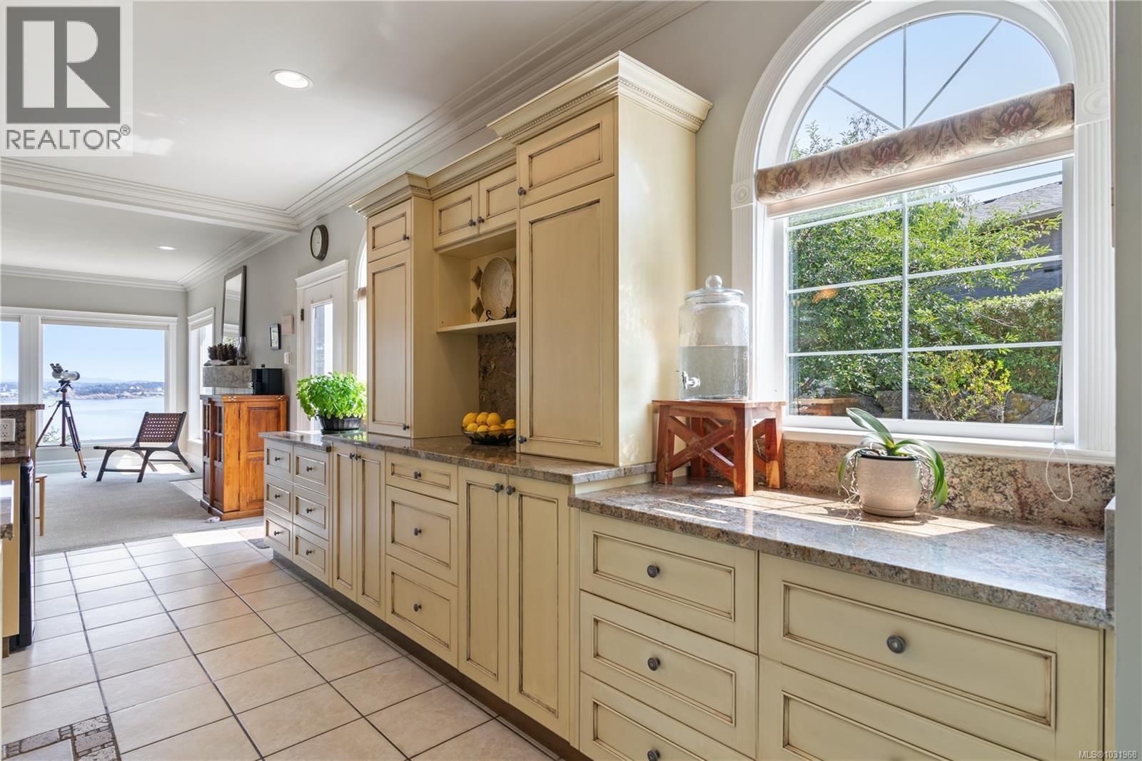 3361 HATLEY DRIVE Image 21