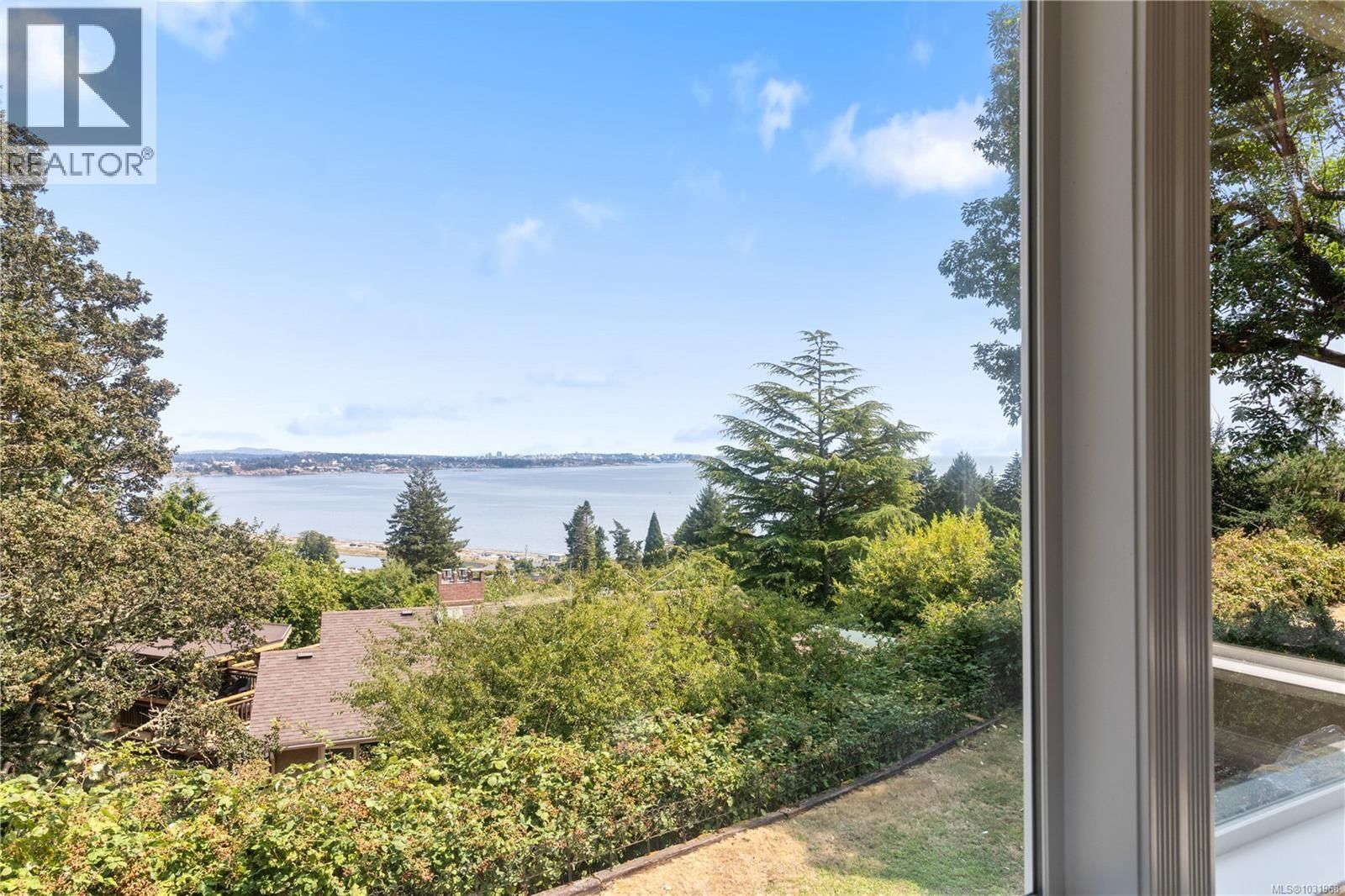 3361 HATLEY DRIVE Image 24