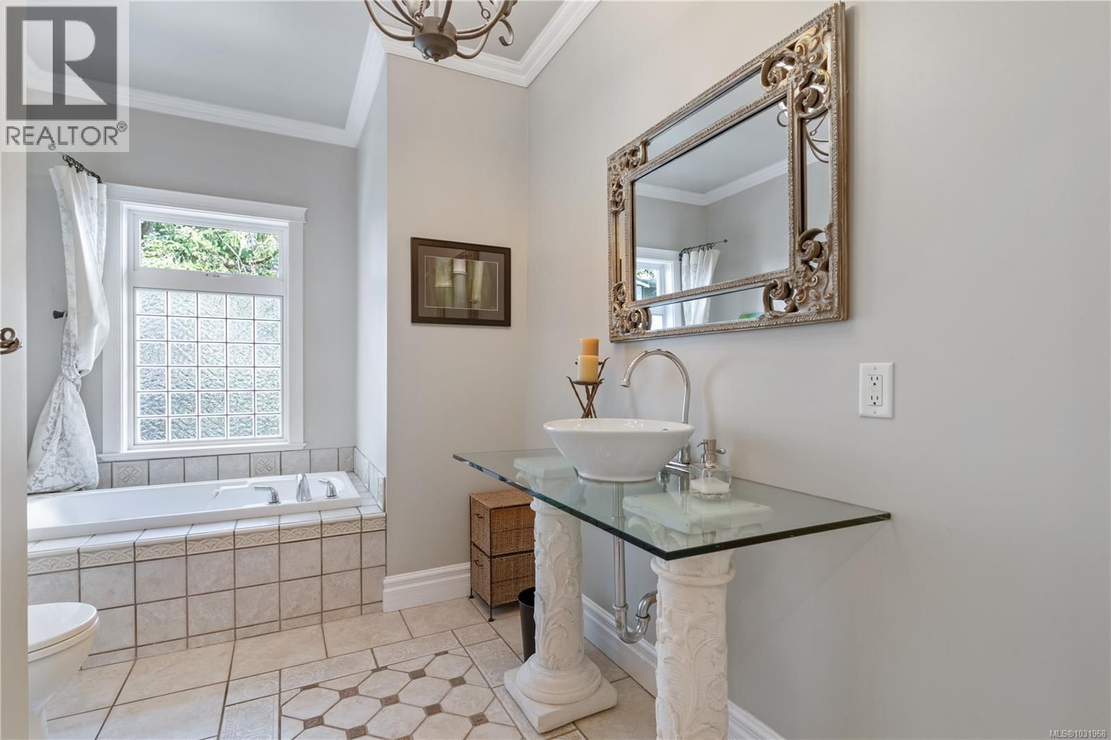 3361 HATLEY DRIVE Image 32