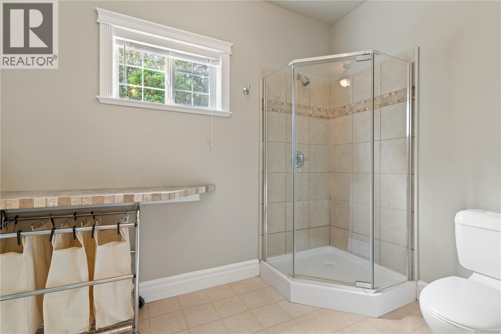 3361 HATLEY DRIVE Image 33