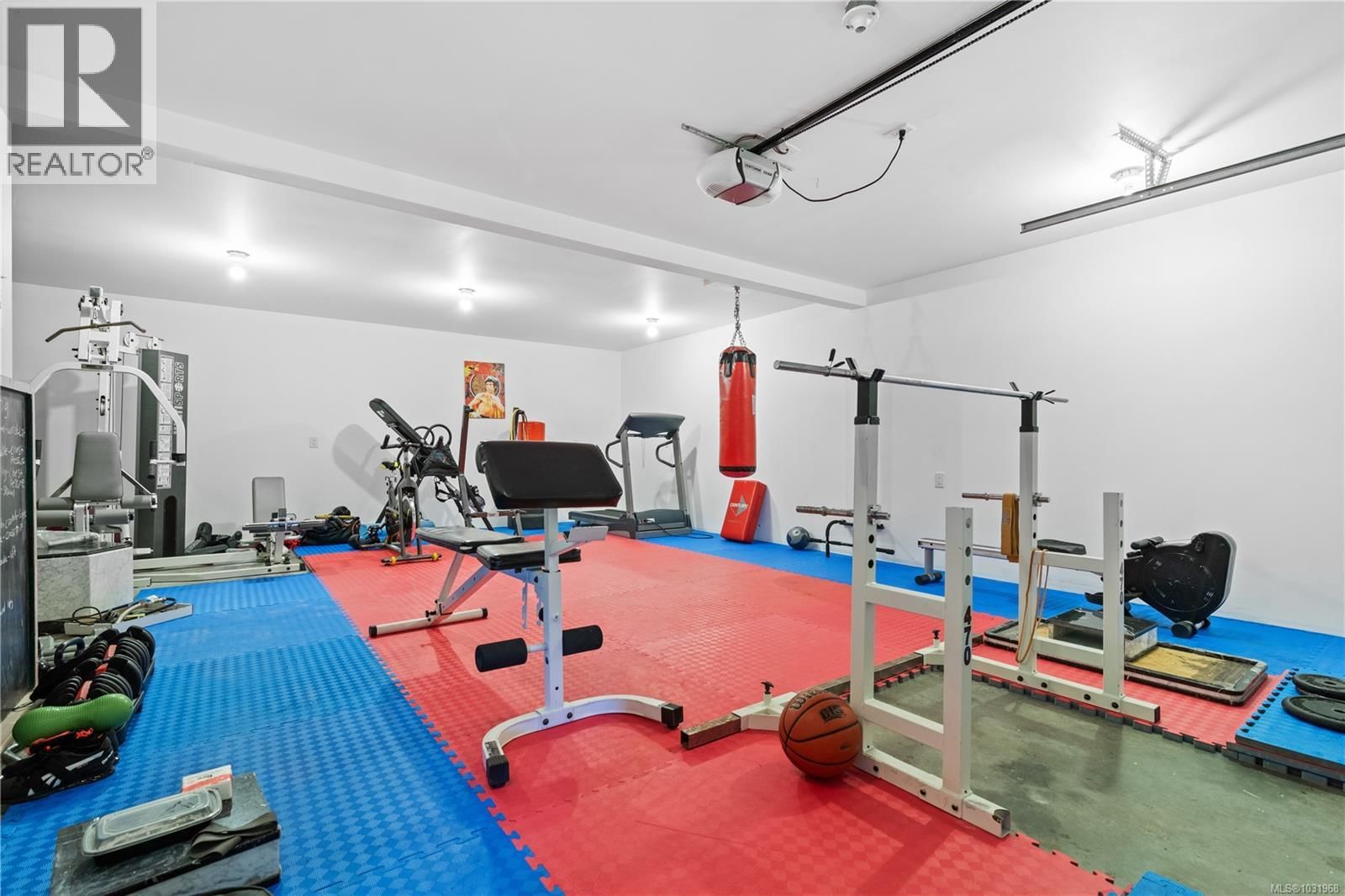 3361 HATLEY DRIVE Image 57