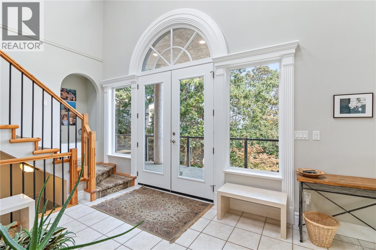 3361 HATLEY DRIVE Image 7