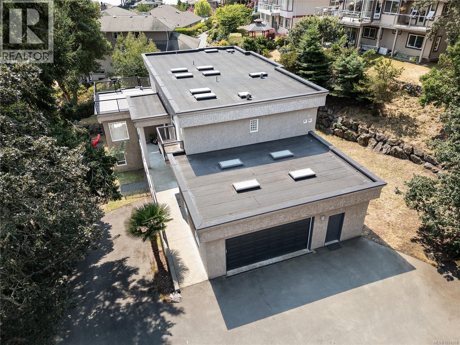 3361 HATLEY DRIVE Image 75