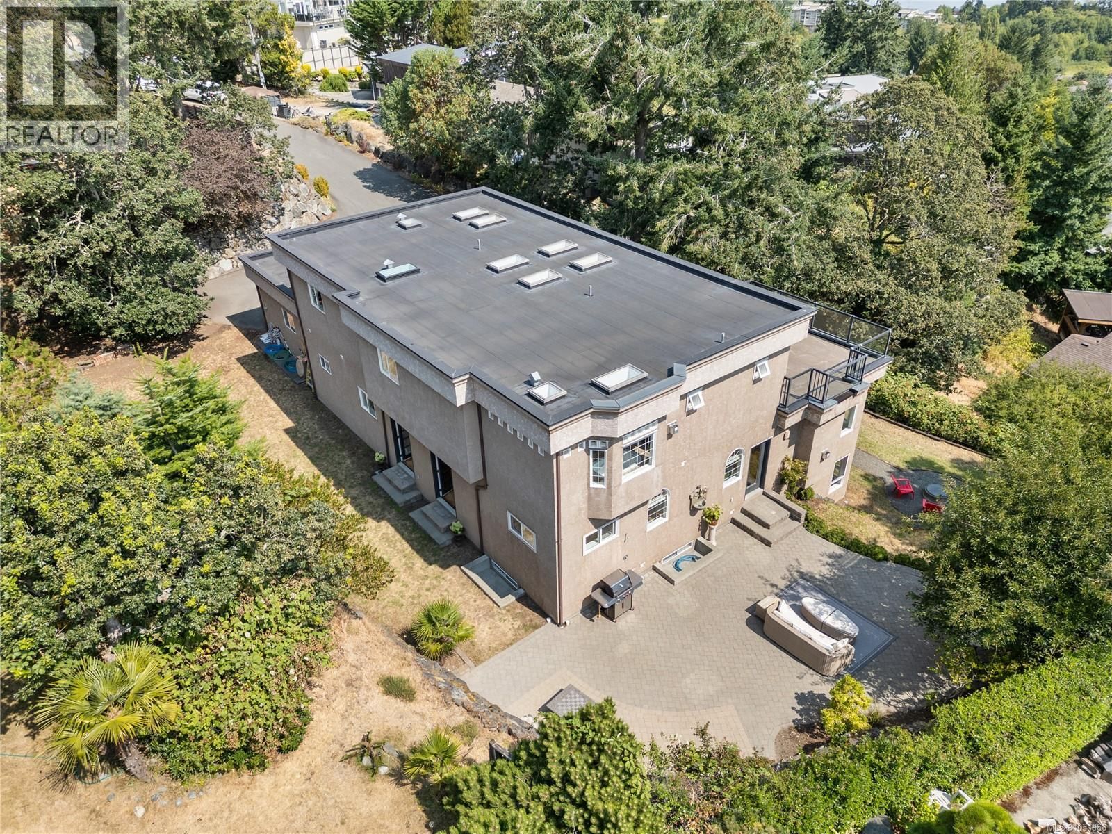 3361 HATLEY DRIVE Image 83