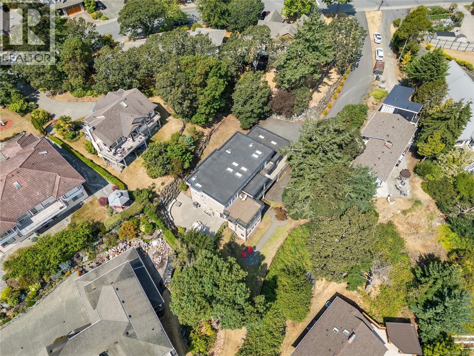 3361 HATLEY DRIVE Image 85