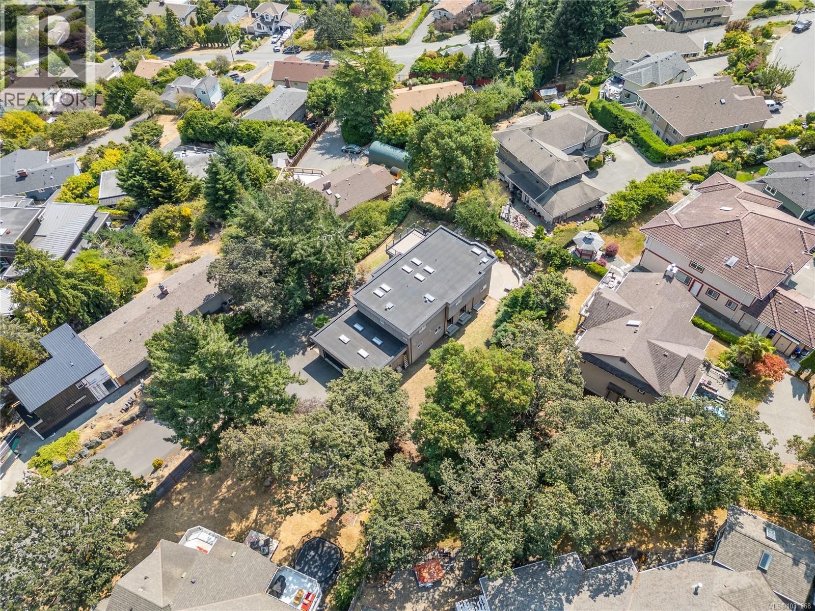 3361 HATLEY DRIVE Image 88