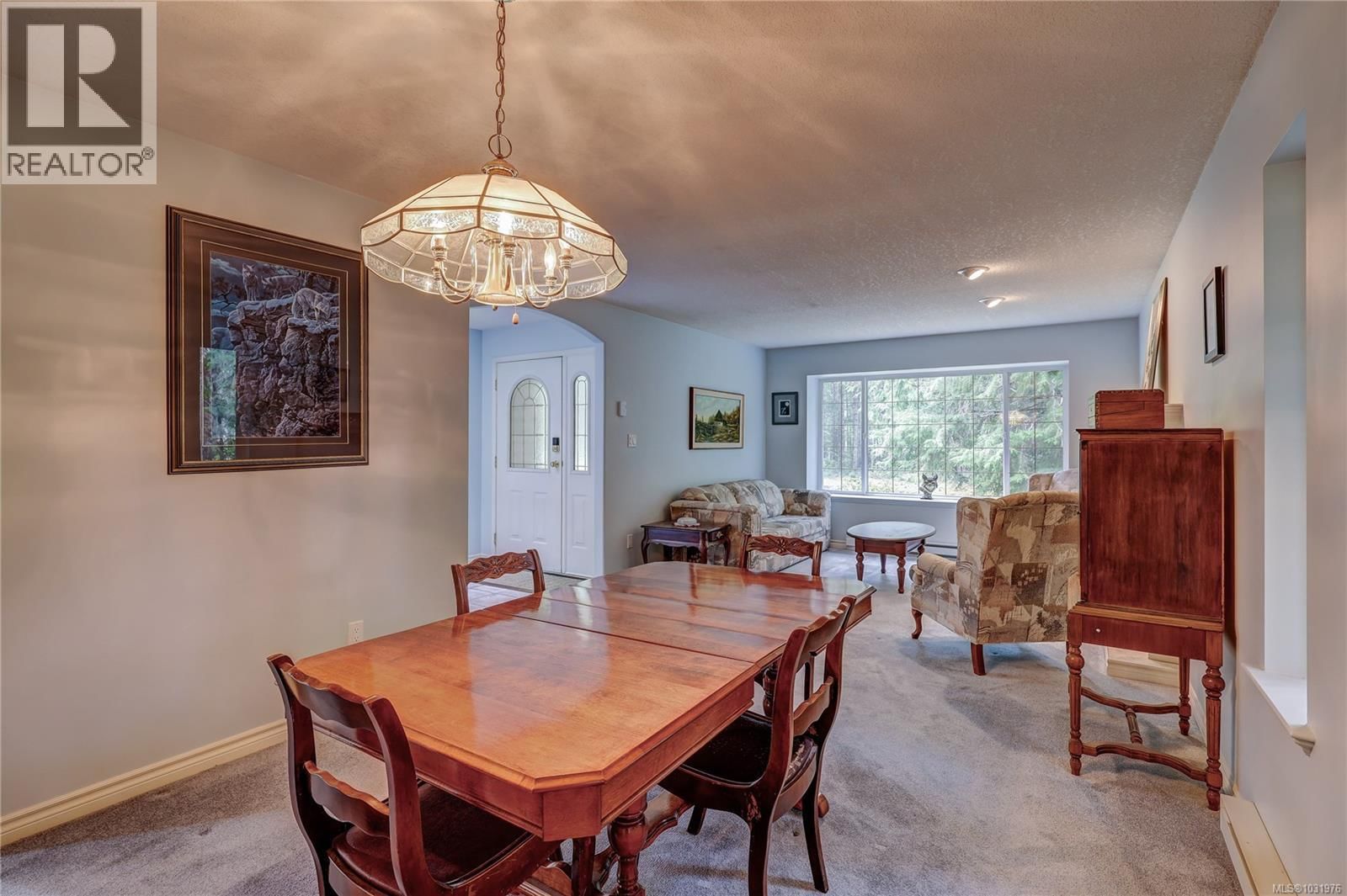 1377 Meadowood Way property photo