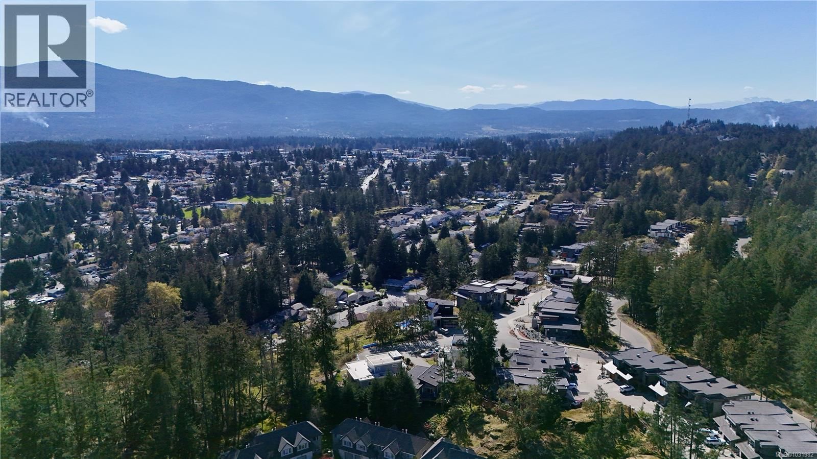 3413 BARRINGTON ROAD Image 23