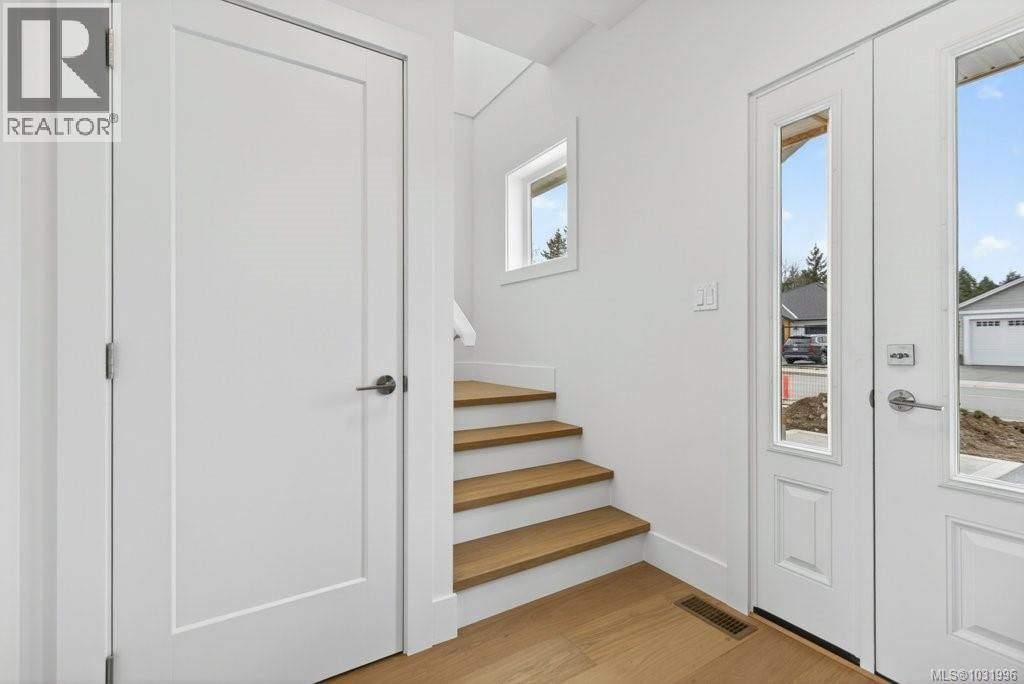 D 875 Grumman Place property photo