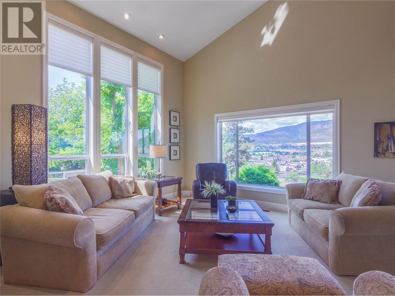 501 Nanaimo Avenue E, Penticton, British Columbia (MLS 10320268)