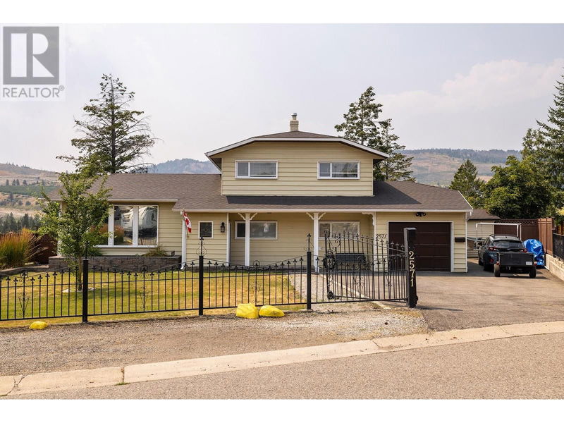 2571 Pineridge Place, West Kelowna, British Columbia (MLS 10320279)