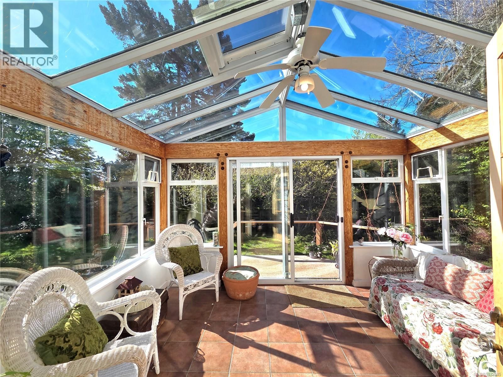 2125 HALL ROAD Image 10